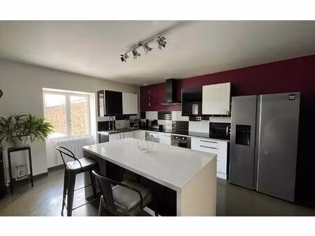 location appartement  100 m² t-4 à saint-laurent-sur-saône  1 000 €