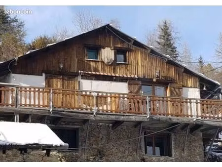 appartement plein de charme à roubion – idéal pied-à-terre ou location vacances