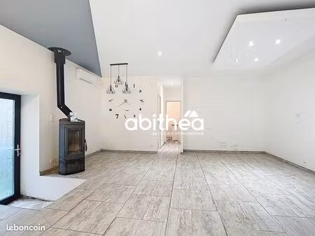 maison 2 pièces 360 m²