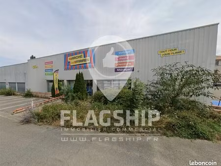 local commercial 750 m² lavelanet