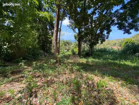 terrain 776 m² case pilote