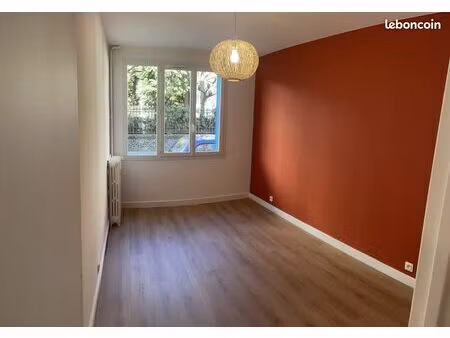 salle de consultation 11m²