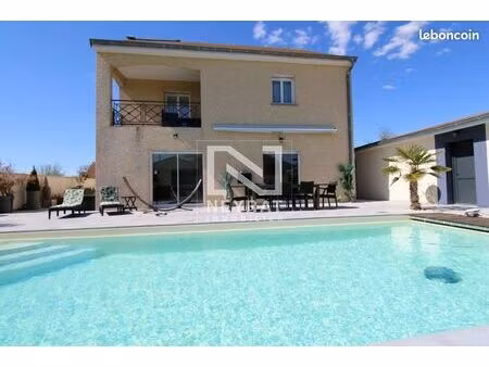 maison 6 pièces 165 m²