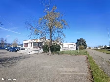bureaux 705 m² saint quentin fallavier