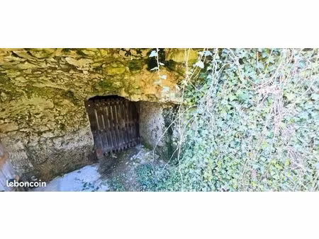 cave 30 m² saint martin le beau