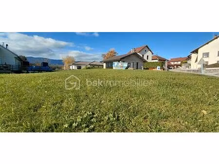 terrain de 543 m² à usinens