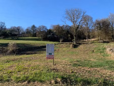 terrain à bâtir de 521 m² à arcenant