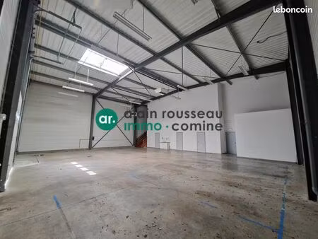 local 564 m² trélazé