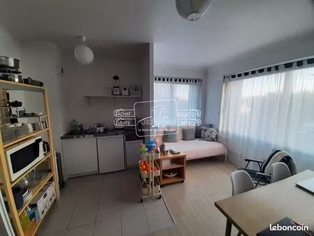 studio 1 pièce 29 m²