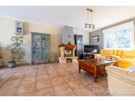 maison 5 pièces 137 m²