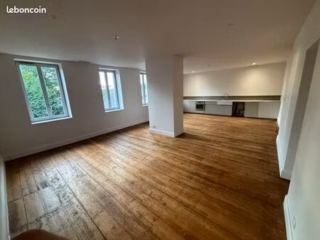 appartement 3 pièces 98 m²