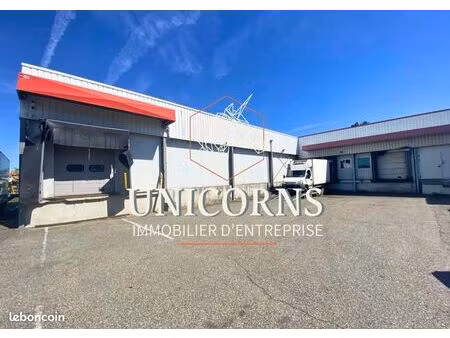 local industriel 1 200 m²