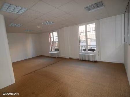 bureaux 115 m² evreux