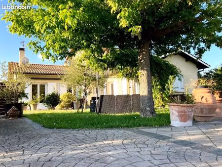 maison 7 pièces 180 m²