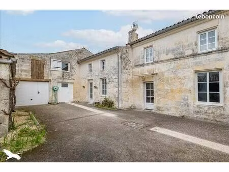 immeuble 357 m² bougneau