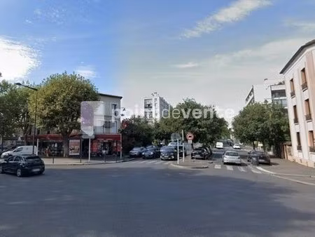 commerce beauté/coiffure 52 m²