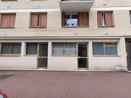 local commercial 102 m² villeneuve-saint-georges