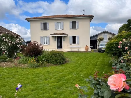 maison de caractère entièrement rénovée avec plusieurs dépendances