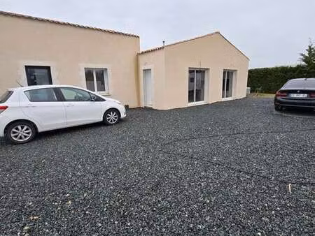 vente maison à saint-martin-de-fraigneau (85200) : à vendre / 135m² saint-martin-de-fraign