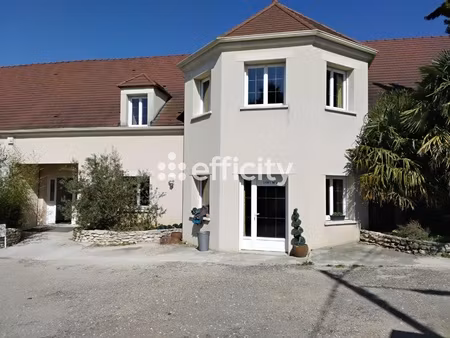 immeuble 18 pièces - 1030 m²