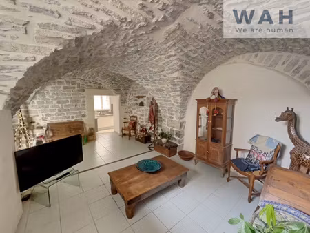 maison en pierres 5 pieces 4 chambres - 2 terrasses  grande