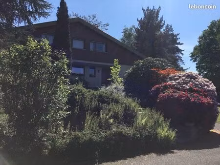 belle maison d’architecte suisse à rénover de 200m2 situé sur les hauteurs sans vis à vis