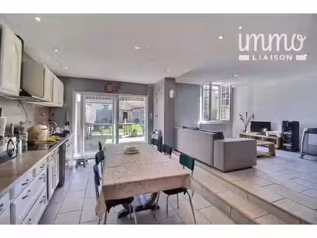 a vendre maison neuville sur ornain 6 pièces 154 m²
