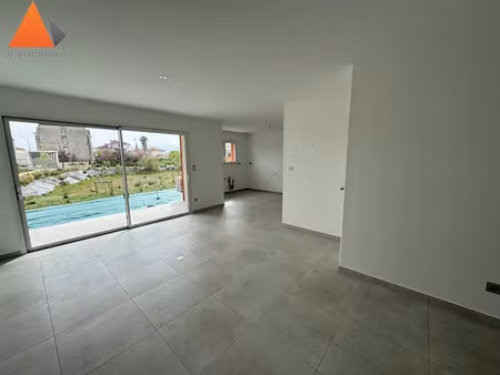 vente maison 4 pièces 90 m² à vias (34450)  310 000 €
