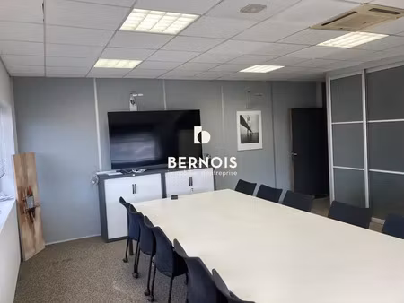 location bureau six fours les plages 83140