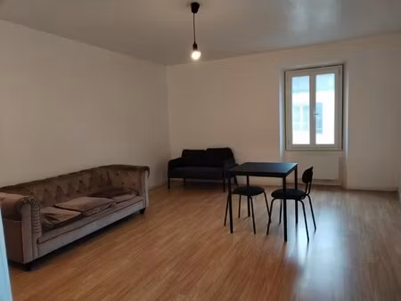 immeuble de rapport 3 appartements 6p centre-ville lorrez-le-bocage (77).