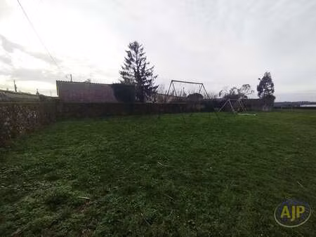 vente terrain à tiffauges (85130) : à vendre / 785m² tiffauges