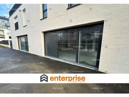 location local commercial