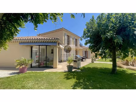 vente maison 7 pièces 179 m² à saint-georges-les-bains (07800)  520 000 €