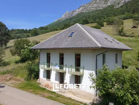 maison 9 pièce(s)  doucy-en-bauges