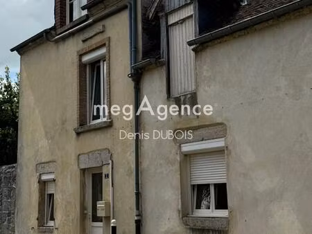 maison t3 avec chambre et salle d 'eau en rdc