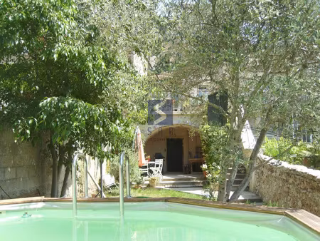 charmante maison de rue