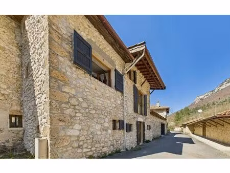 maison bouvante m² t-8 à vendre  250 000 €