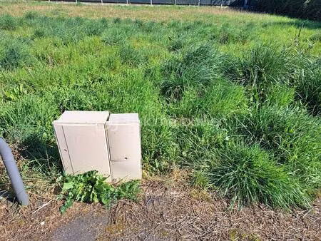 terrain de 523 m² à truyes