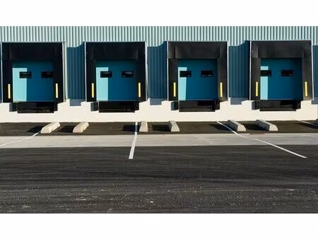 location entrepôt / local d'activités bollene 11 983 m²