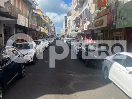 local commercial a louer