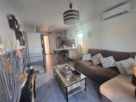 appartement 2 pièces avec jardin d'env 170 m²