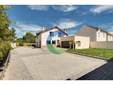 vente maison 7 pièces 247 m² saulx-les-chartreux (91160)