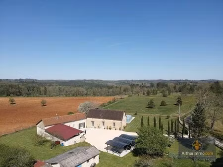 vente propriété 8 pièces 220 m2 à pezuls