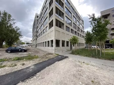 location commerce bordeaux 33100