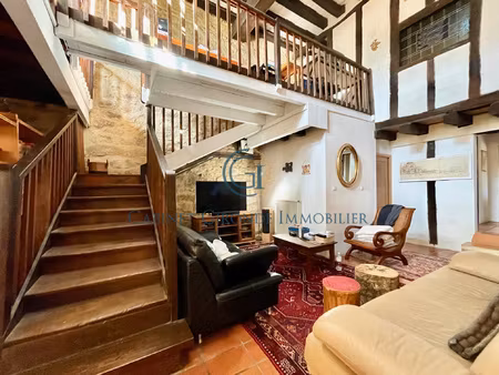 saint-macaire : maison pierre 3 chambres bureaux cave