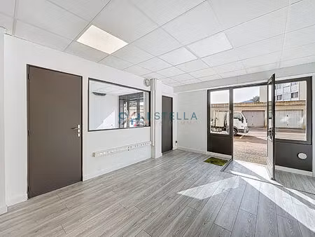 local commercial 80m² à louer au finosello