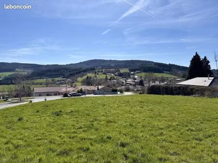 terrain 573 m² propières