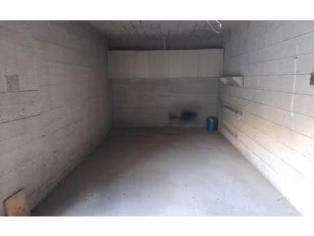 stationnement chevilly-larue 16 m² t- à vendre  23 000 €