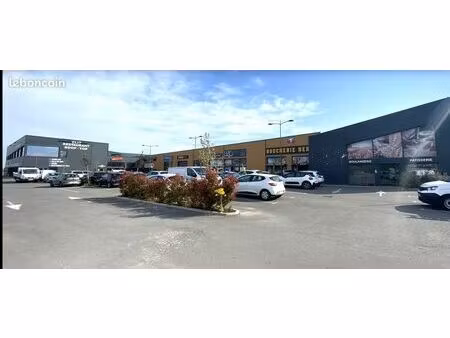 local commercial 96 m² gignac-la-nerthe