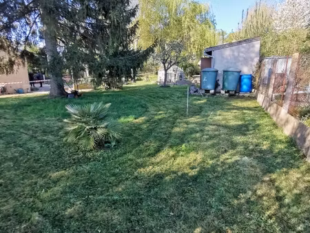 vente terrain 697 m²